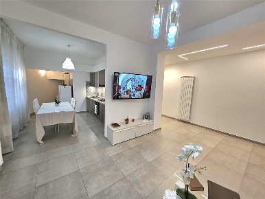 Foto Appartamento a Carrara Marina di Carrara di 100 m² con 4 locali