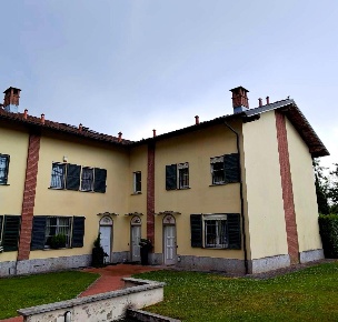 Foto Villa unifamiliare a Villasanta di 198 m² con 9 locali in vendita