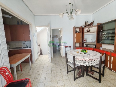 Foto Case semi ndipendenti in via luciano nicastro, Ragusa Centro di 90 m²