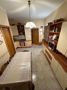 Foto Appartamento in Via Imbonati, Milano Dergano di 100 m² con 3 locali