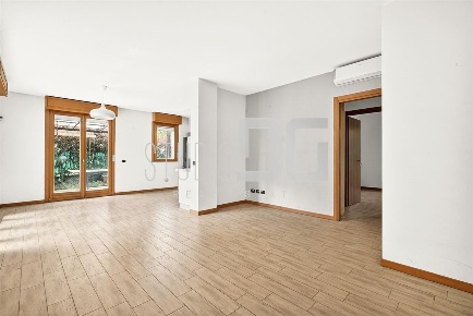 Foto Appartamento in via Gentile, Desio di 135 m² con 4 locali in vendita