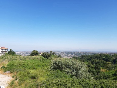 Foto Appartamento in Via Castrese Scaja 2, Napoli di 95 m² con 3 locali