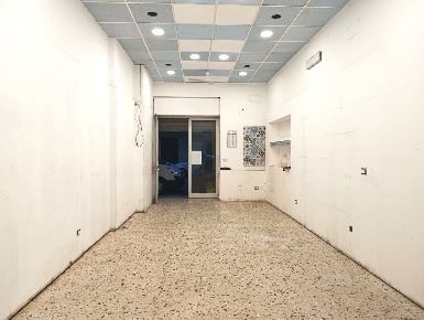Foto Negozio in Via nazionale 227, Messina Mili di 67 m² in vendita