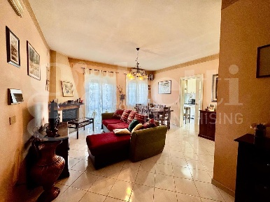 Foto Appartamento in Via LUIGI SETTEMBRINI 29, Marino di 90 m² con 3 locali