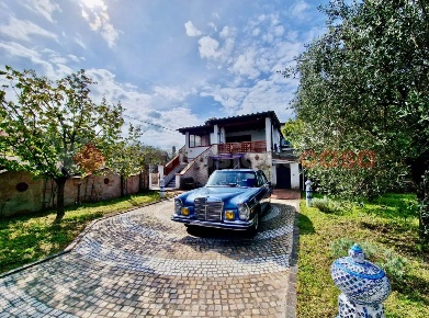 Foto Appartamento a Crespina Lorenzana Siberia di 164 m² con 5 locali