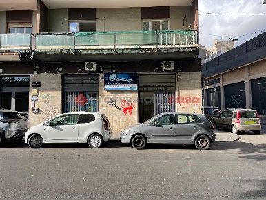 Foto Negozio in Via Salvatore Tomaselli 43/B, Catania di 60 m² con 2 locali