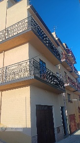 Foto Casa indipendente in Via Pagliarelli, Prizzi di 135 m² con 4 locali