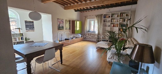 Foto Appartamento a San Giuliano Terme San Giuliano Terme Paese di 130 m²