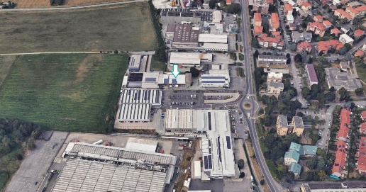 Foto Magazzino a Arcore Centro di 1317 m² con 7 locali in vendita