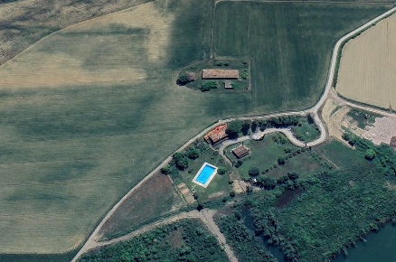 Foto Agriturismo a Terricciola La Rosa di 500 m² con 12 locali in vendita