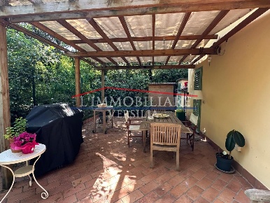 Foto Villa a schiera a Massa Viale Bovio - Piazza Duca degli Abruzzi