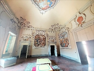 Foto Ufficio a Pisa San Francesco di 600 m² con 10 locali in vendita