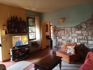 Foto Villa bifamiliare a Buti Cascine La Croce di 150 m² con 8 locali