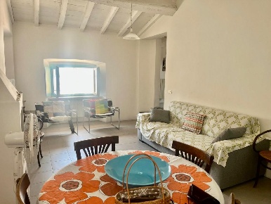 Foto Appartamento a Massa Centro di 80 m² con 3 locali in vendita