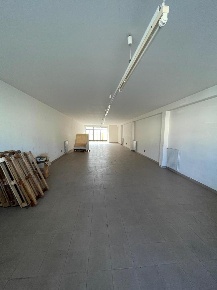 Foto Capannone industriale a Pontedera Villaggi, Bellaria di 142 m²