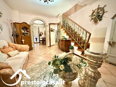 Foto Villa a schiera a Viareggio Darsena - Ex Campo di Aviazione di 120 m²