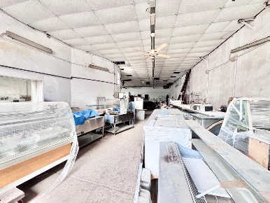 Foto Capannone industriale a Vicopisano Uliveto Terme di 220 m² in vendita