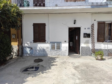 Foto Appartamento a Cesano Maderno di 31 m² con 3 locali in vendita