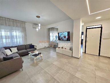 Foto Appartamento in Via Bassagrande 31, Carrara Marina di Carrara