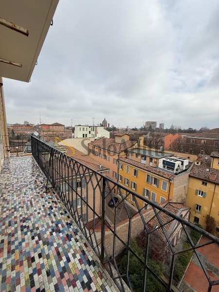 appartamento in affitto a Modena in zona Centro Storico