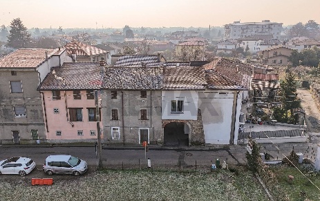 Foto Casa indipendente in Via Osio 101 101, Brembate di 177 m² con 4 locali