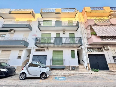 Foto Appartamento in Via Archimede 183, Cinisi Centro di 116 m² in affitto