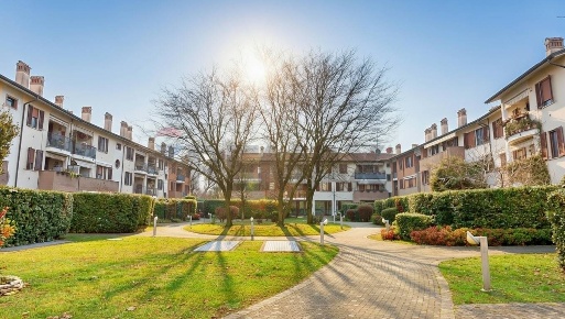 Foto Appartamento in via Roggia Arzona 1, Cernusco sul Naviglio Centro