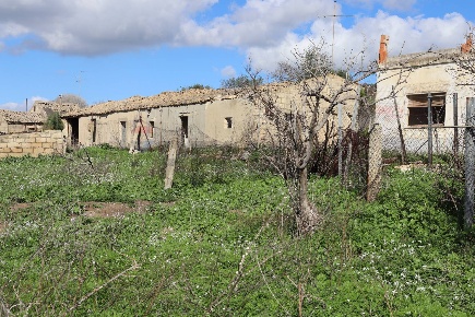 Foto Rustico in C.da Pantanelli snc, Gela Villaggio Gulfi di 450 m²