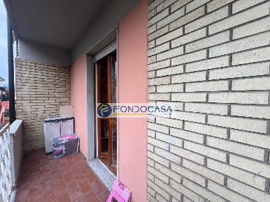 Foto Appartamento in via luni, Carrara Avenza di 80 m² con 4 locali