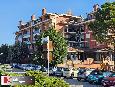 Foto Attività commerciale in don brovero, Castiglione Torinese Centro