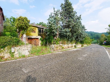 Foto Rustico in Via puianello, Serramazzoni di 180 m² con 4 locali