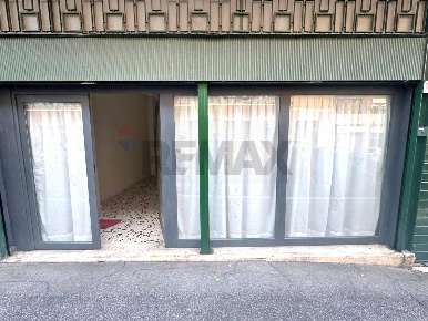 Foto Locale commerciale in Via Dei Monti Di Pietralata 36, Roma Pietralata