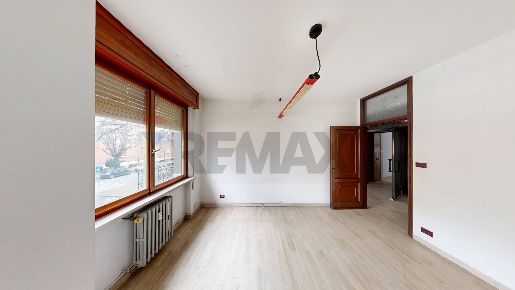 Foto Appartamento in VIALE DEI CADUTI 72, Legnago Centro di 195 m²