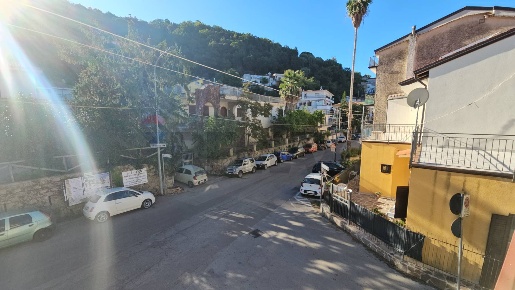 Foto Appartamento in Via Serrone 2, Centola Centro di 96 m² con 4 locali