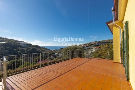 Foto Villa unifamiliare in Regione Colombera, Santo Stefano al Mare