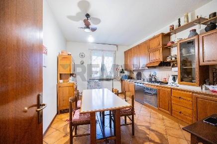 Foto Appartamento in Via Carboni 127, Luzzara di 172 m² con 4 locali