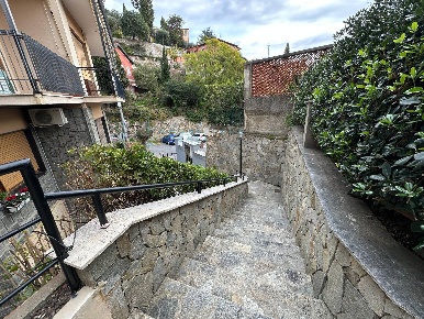 Foto Appartamento in Via Cardellino, Alassio di 45 m² con 2 locali