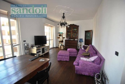 Foto Appartamento in Via Trino, Vercelli Semicentro di 100 m² con 4 locali