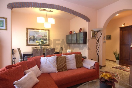 Foto Appartamento in viale aguggiari 249, Varese Montello di 98 m²