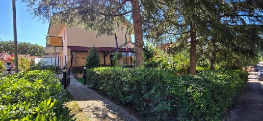 Foto Villa a schiera in Via delle begonie, Ascoli Piceno di 251 m²