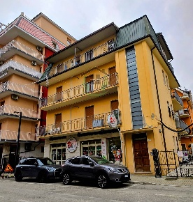 Foto Appartamento in Via Dante Alighieri, Grottammare Centro di 147 m²