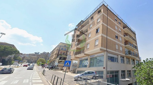Foto Appartamento in Via Trento, Fermo Centro di 79 m² con 4 locali