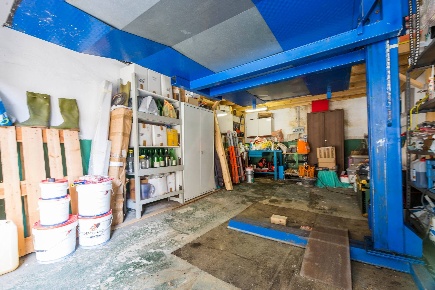 Foto Posti auto in Via Pasquale Berghini 74C/R, Genova San Fruttuoso