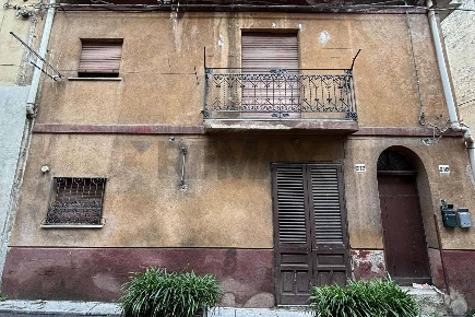 Foto Appartamento in via Pietro Novelli 210, Monreale Centro di 73 m²