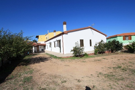 Foto Appartamento in via Piave, Valledoria Codaruina di 180 m² in vendita