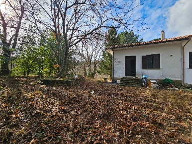 Foto Villa unifamiliare in Strada Romana, Viterbo di 160 m² con 8 locali