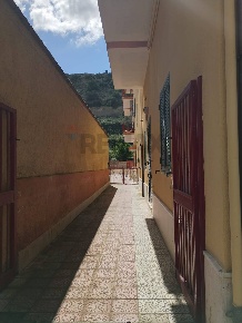 Foto Appartamento in viale primo maggio 31, Scicli Centro di 75 m²