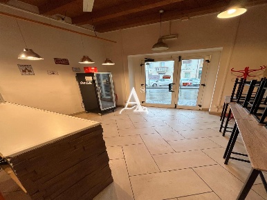 Foto Bar a Verona Santa Croce di 80 m² con 2 locali in vendita