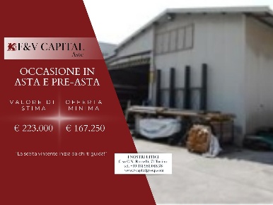 Foto Locale commerciale in Via Delle Industrie Località Grana, di 470 m²