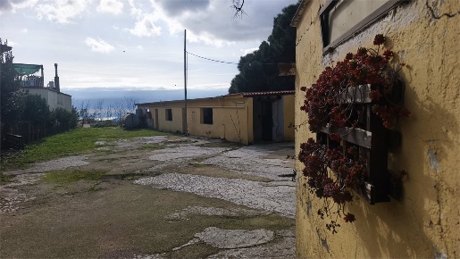 Foto Locale commerciale a Marano di Napoli Torre Caracciolo di 885 m²